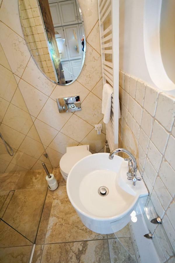 Empire Apartment Varsovia Exterior foto